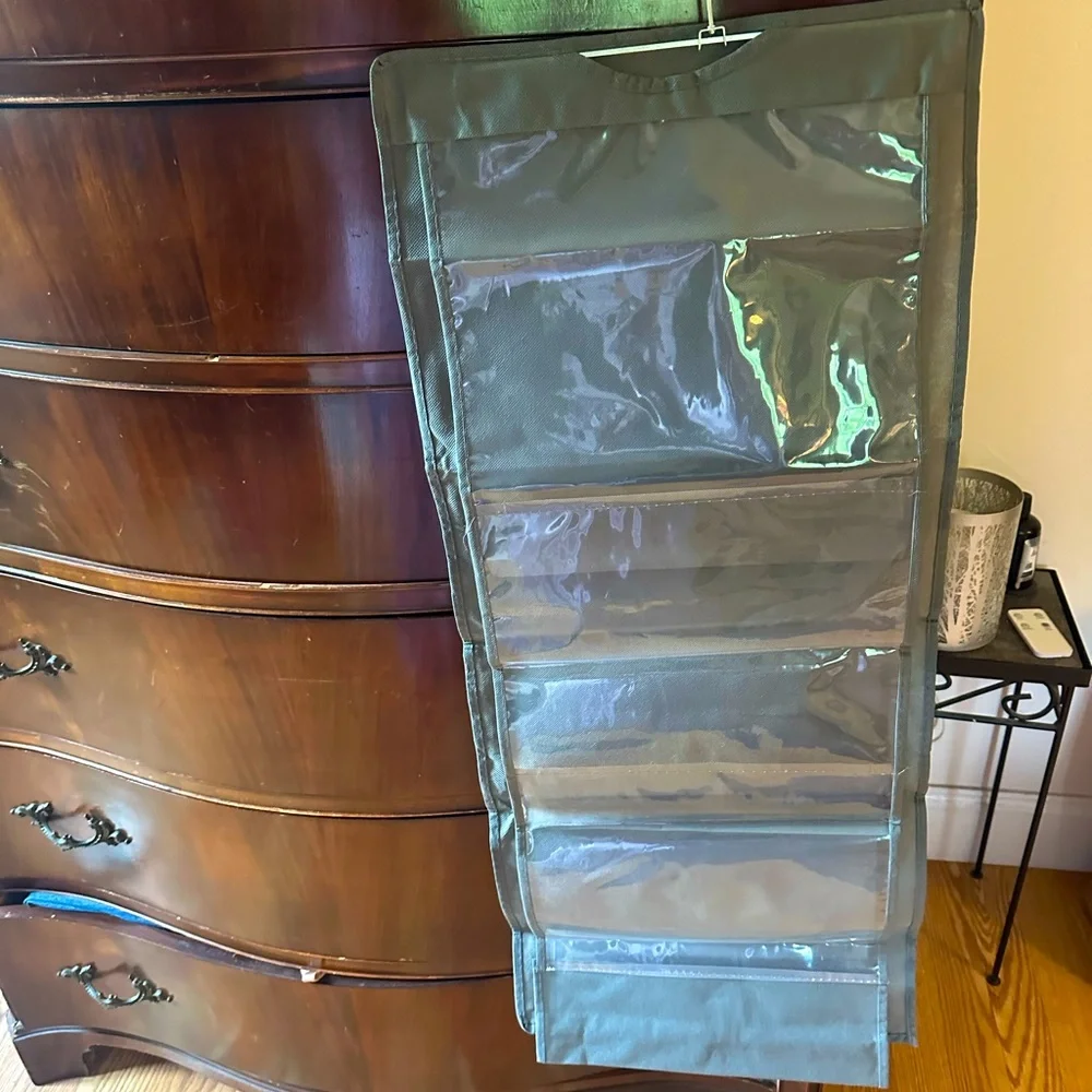 Brand new pocketbook holder. Holds up to six pocketbooks.